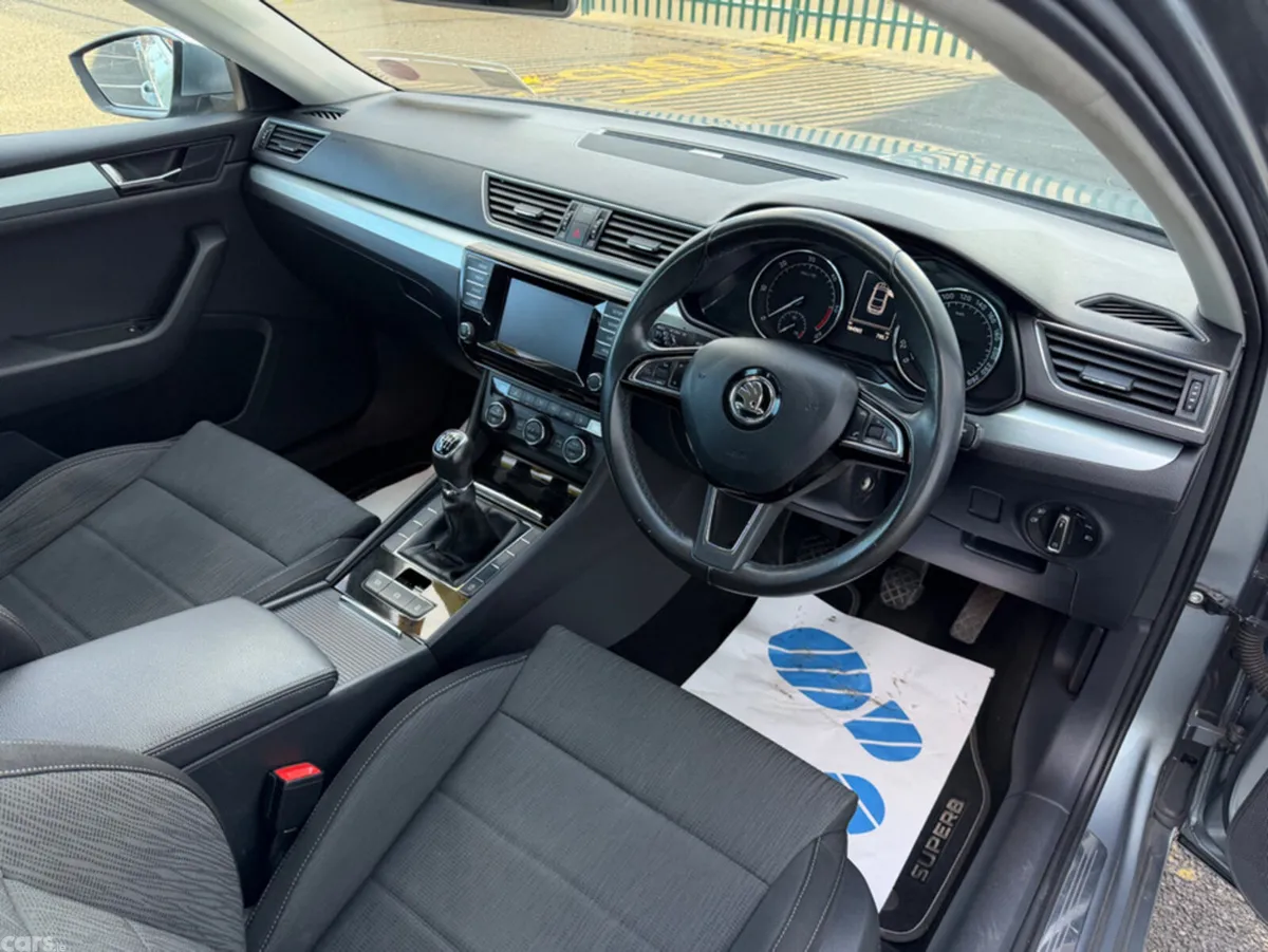 Skoda Superb Saloon, Diesel, 2016, Grey