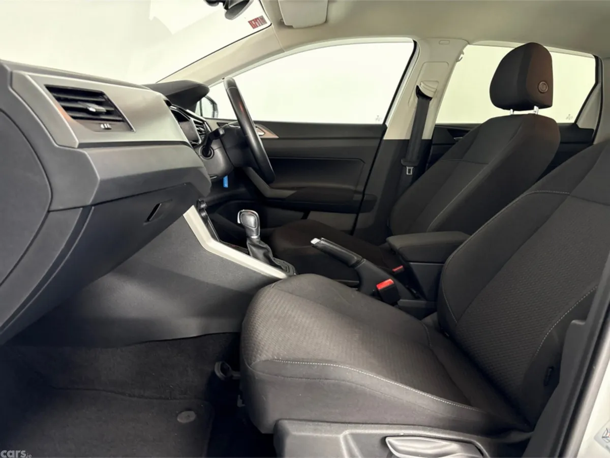 Volkswagen Polo Hatchback, Petrol, 2019, White