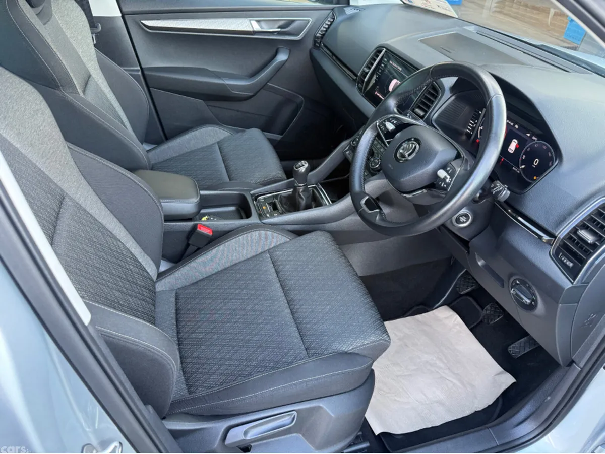 Skoda Karoq SUV, Diesel, 2024, Grey