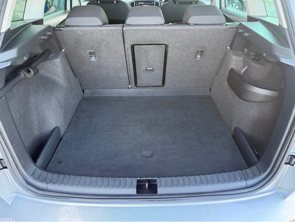 Skoda Karoq SUV, Diesel, 2024, Grey