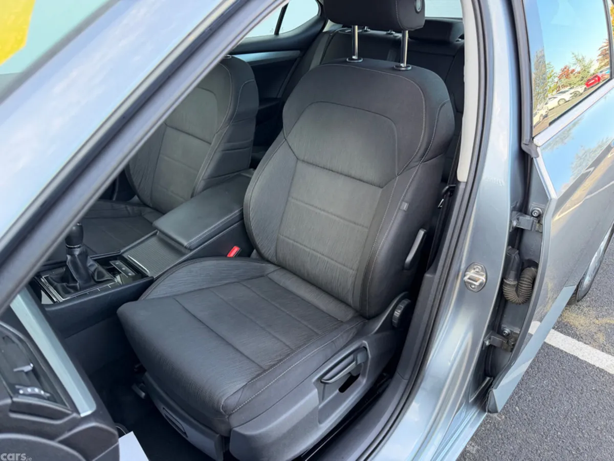 Skoda Superb Saloon, Diesel, 2016, Grey
