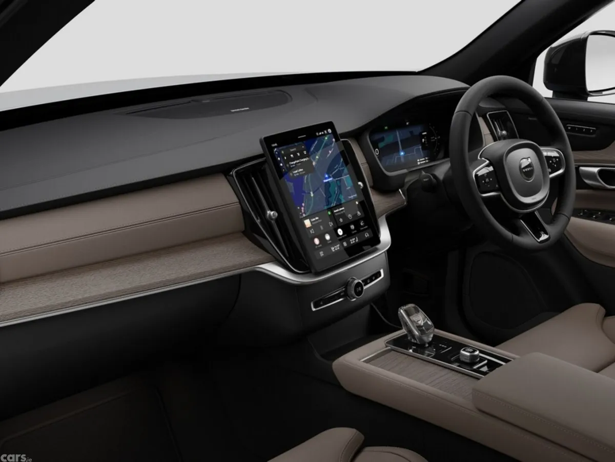 Volvo XC90 SUV, Petrol Plug-in Hybrid, 2027, Red