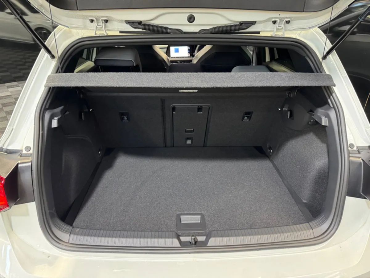 Volkswagen Golf Hatchback, Petrol, 2021, White