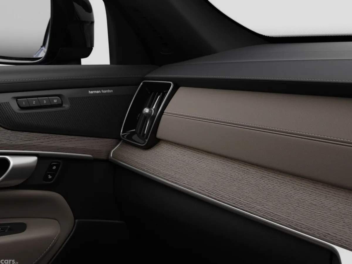 Volvo XC90 SUV, Petrol Plug-in Hybrid, 2027, Blue