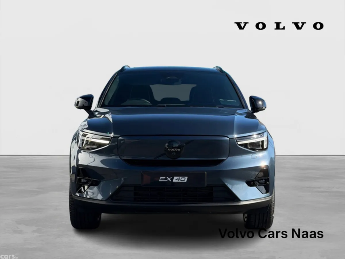 Volvo EX40 SUV, Electric, 2026, Blue