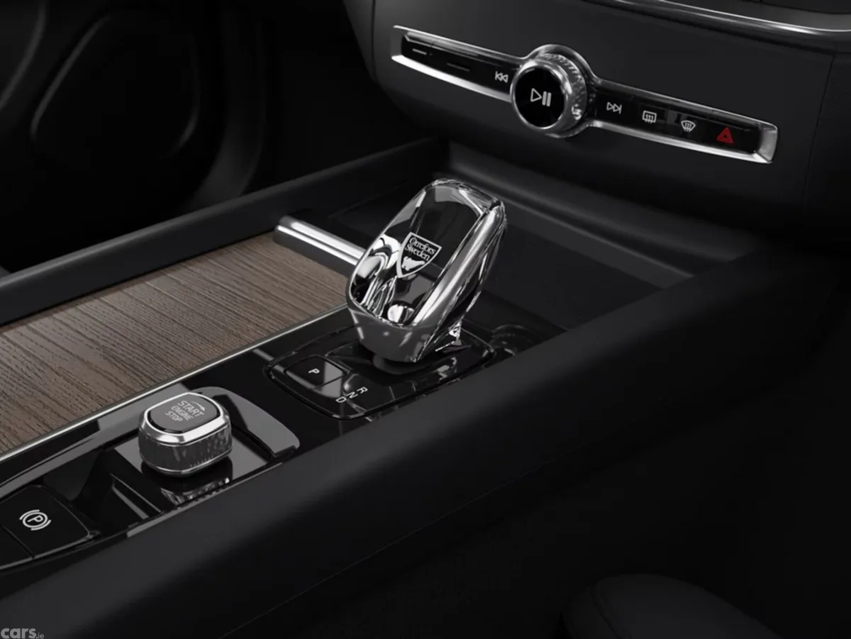 Volvo XC60 SUV, Petrol Plug-in Hybrid, 2027, Grey
