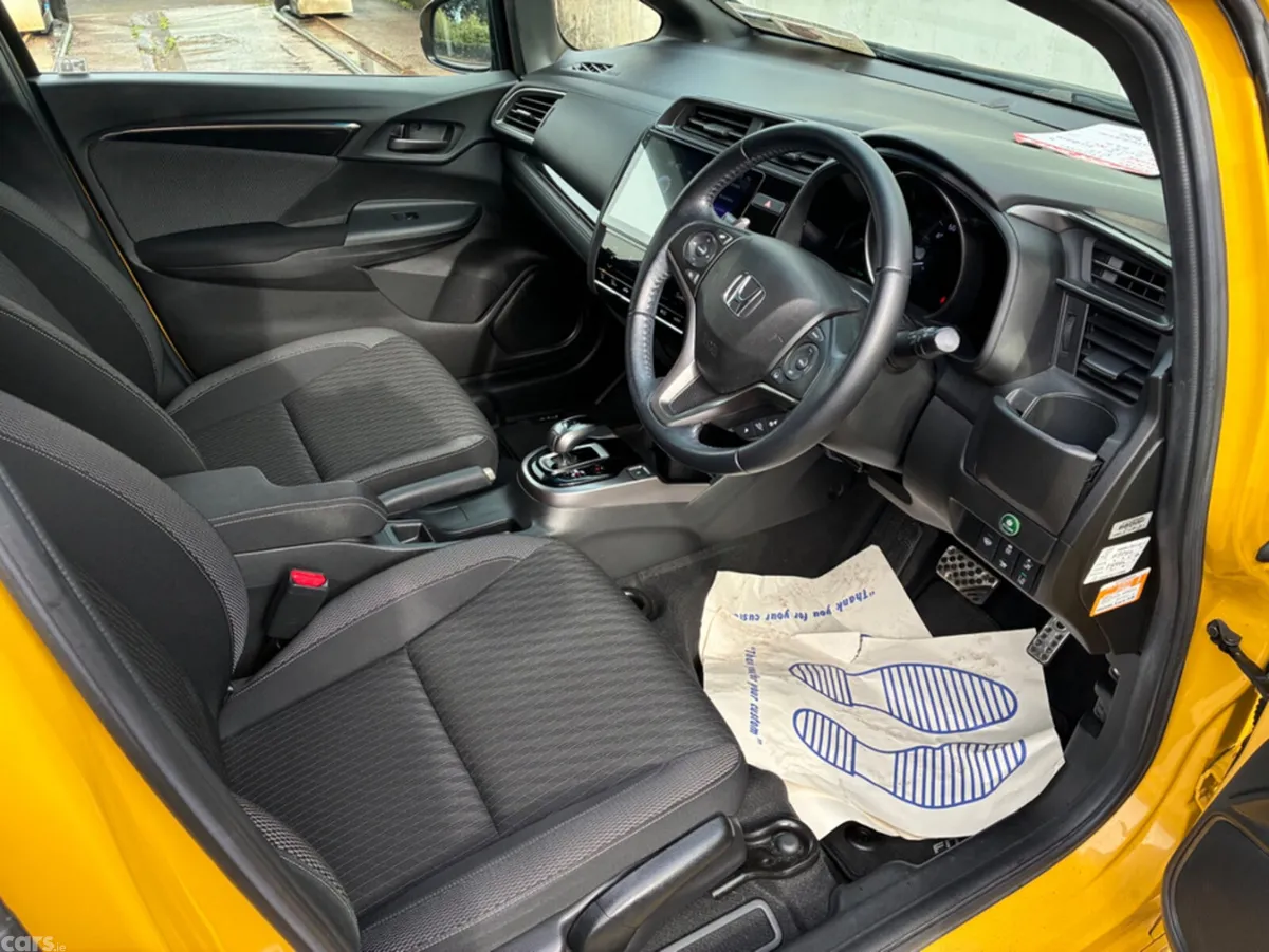 Honda Fit Hatchback, Petrol Hybrid, 2018, Yellow