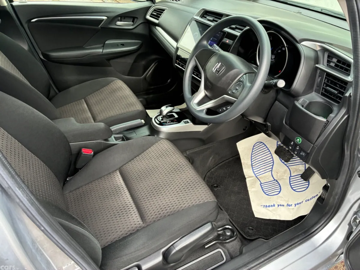 Honda Fit Hatchback, Petrol Hybrid, 2019, Silver