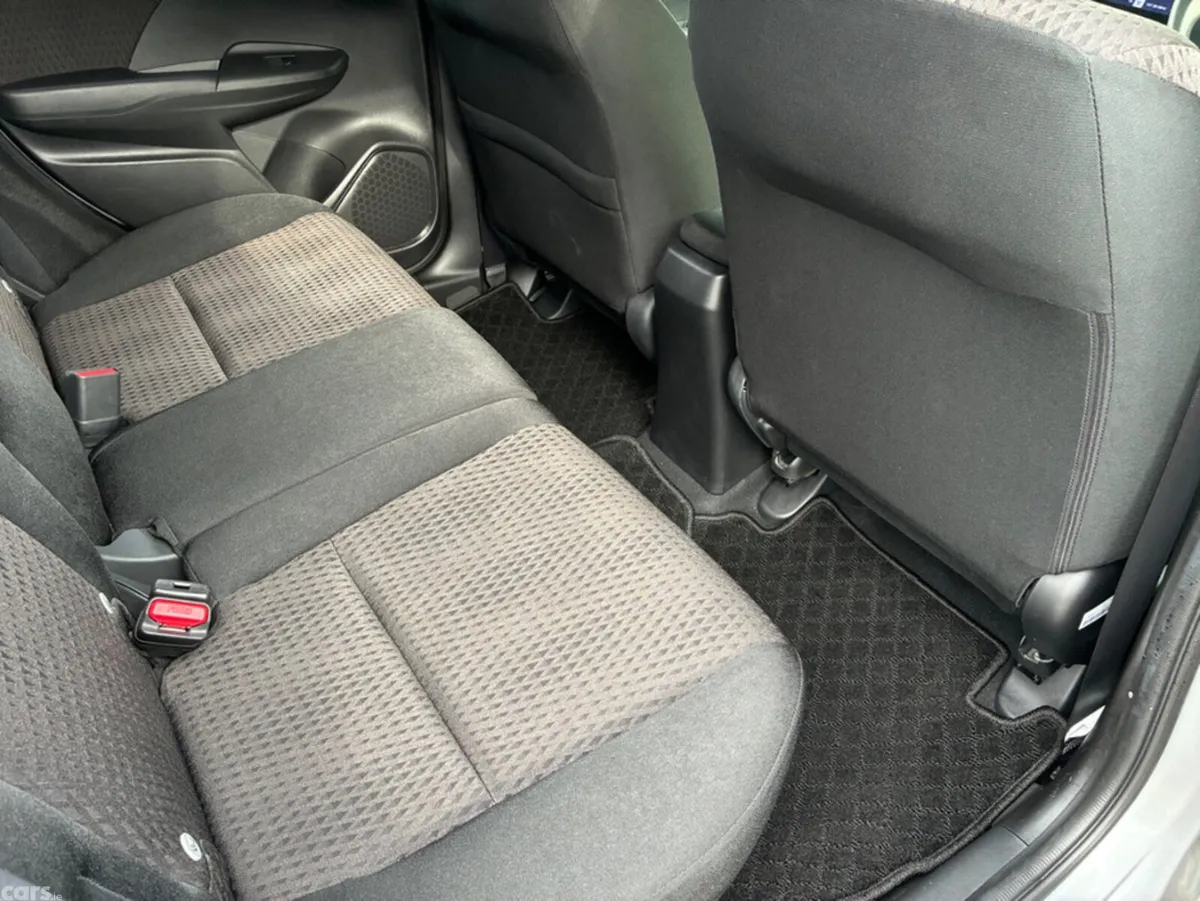 Honda Fit Hatchback, Petrol Hybrid, 2019, Silver