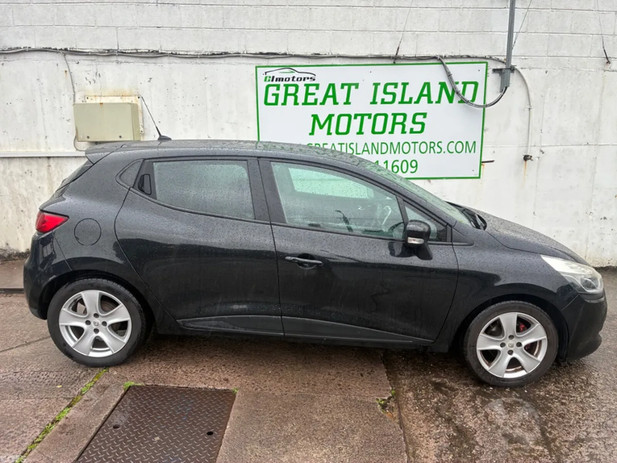 Renault Clio Hatchback, Petrol, 2013, Black