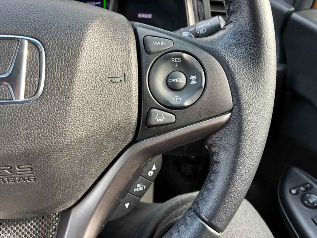 Honda Fit Hatchback, Petrol Hybrid, 2018, Yellow