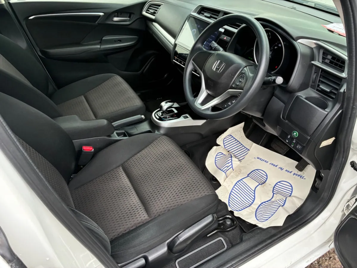 Honda Fit Hatchback, Petrol Hybrid, 2019, White
