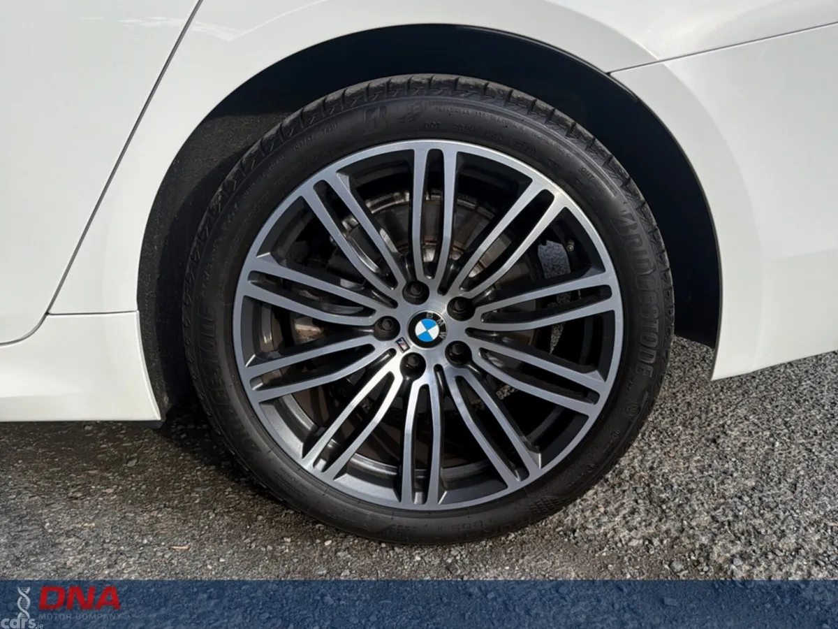 BMW 5-Series Estate, Diesel, 2018, White