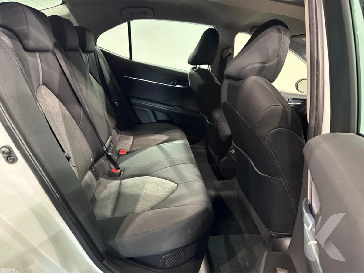 Toyota Camry Saloon, Petrol Hybrid, 2023, White