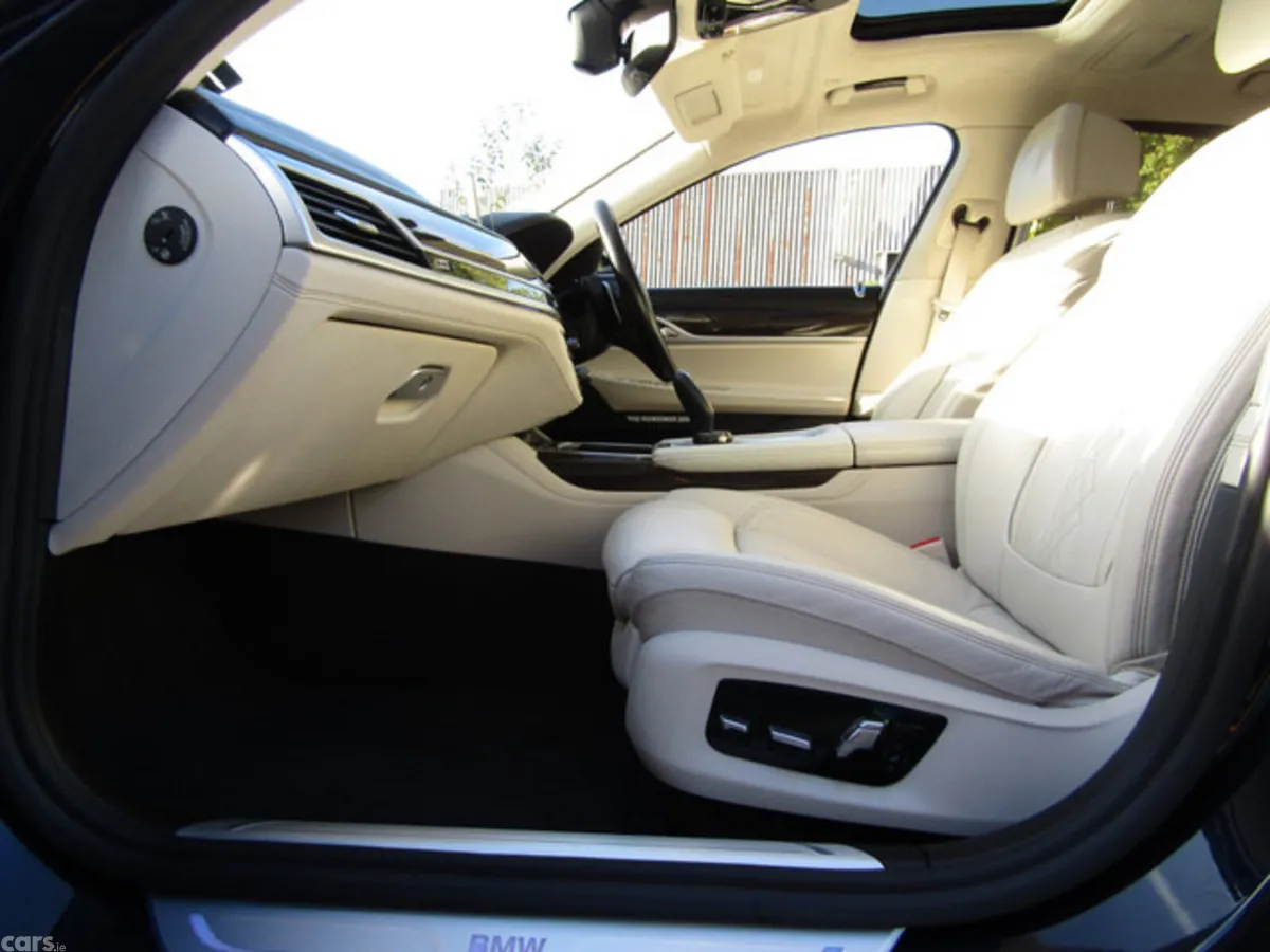 BMW 7-Series Saloon, Diesel, 2018, Blue