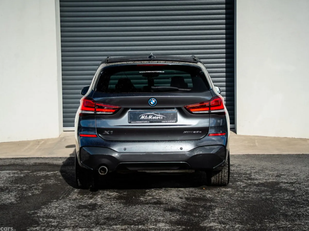BMW X1 Estate, Petrol Hybrid, 2022, Grey