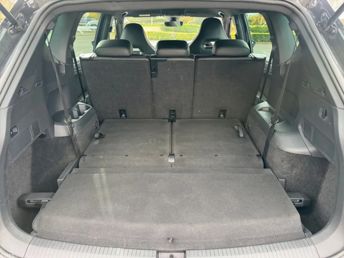 SEAT Tarraco Estate, Diesel, 2023, Grey