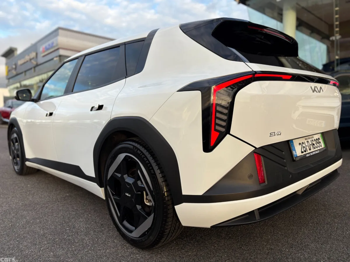Kia EV4 Hatchback, Electric, 2026, White