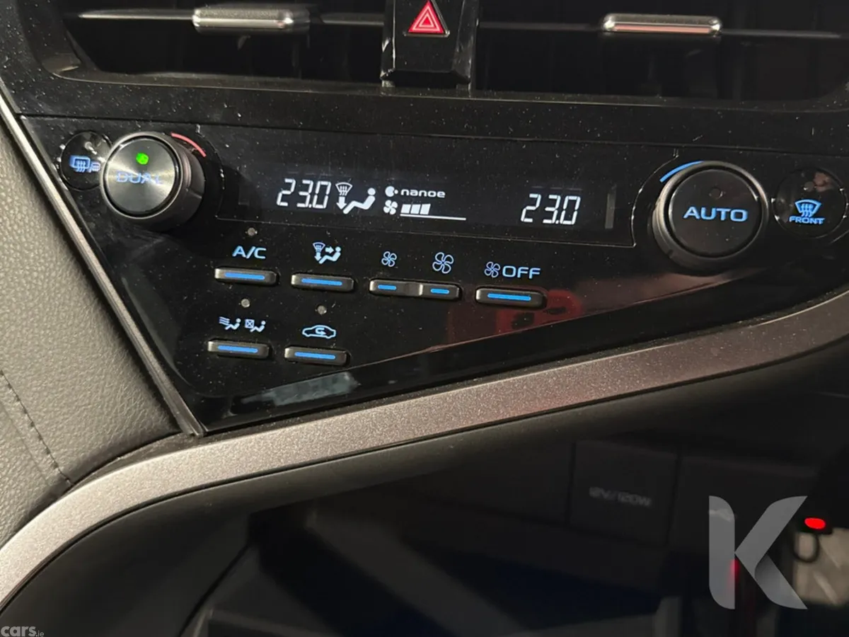 Toyota Camry Saloon, Petrol Hybrid, 2023, White