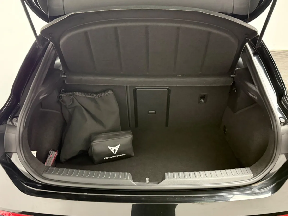 Cupra Leon Hatchback, Petrol Plug-in Hybrid, 2021, Black
