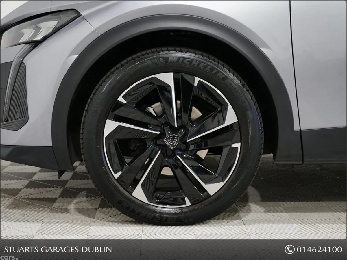 Peugeot 408 Hatchback, Petrol, 2023, Grey