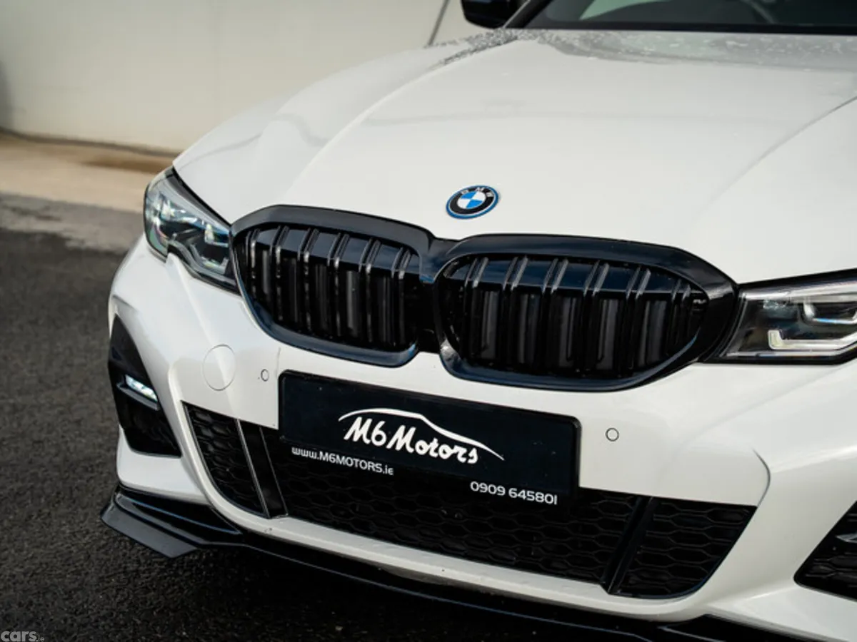 BMW 3-Series Saloon, Petrol Hybrid, 2022, White