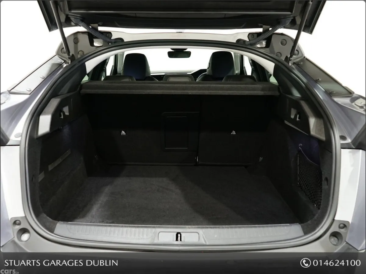 Peugeot 408 Hatchback, Petrol, 2023, Grey