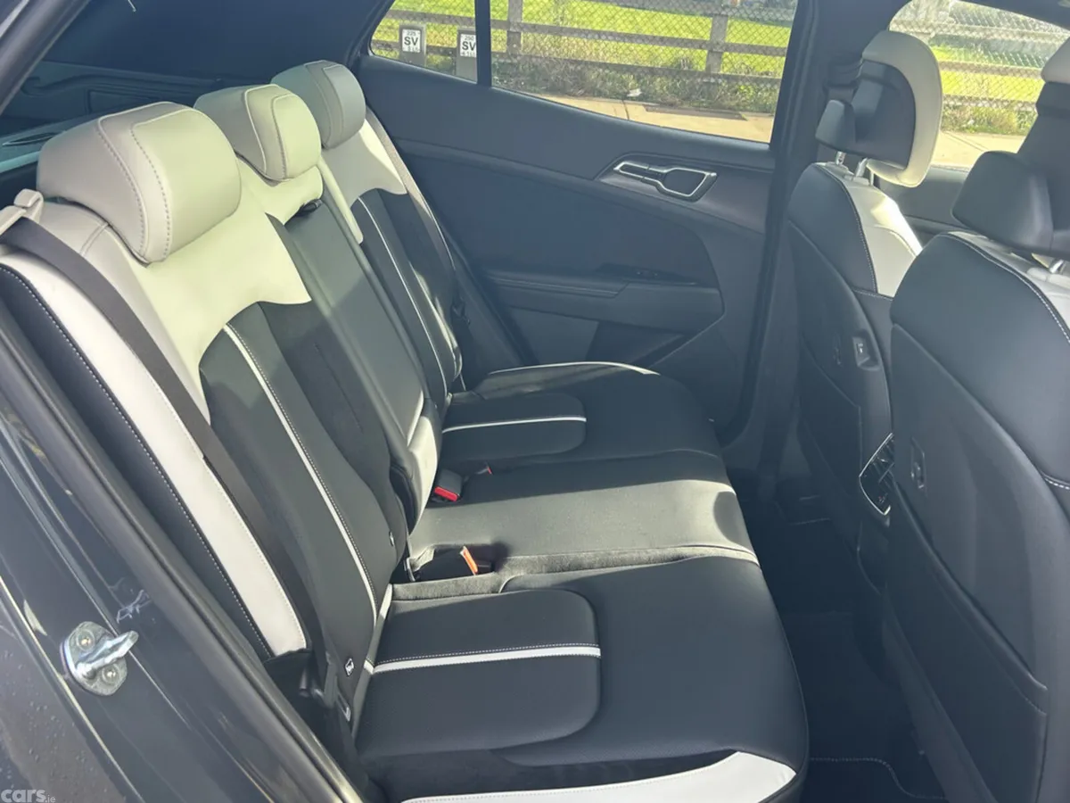 Kia Sportage SUV, Petrol Hybrid, 2026, Grey