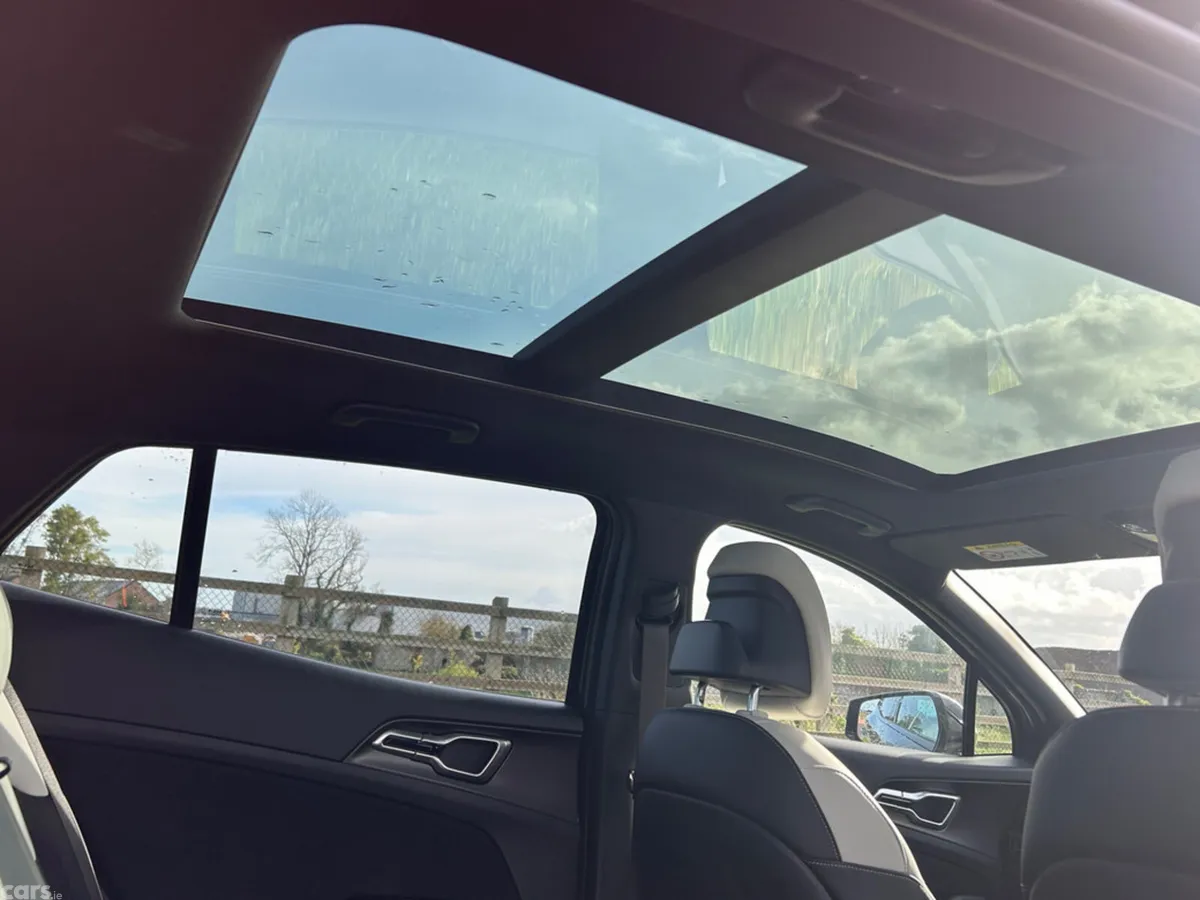 Kia Sportage SUV, Petrol Hybrid, 2026, Grey