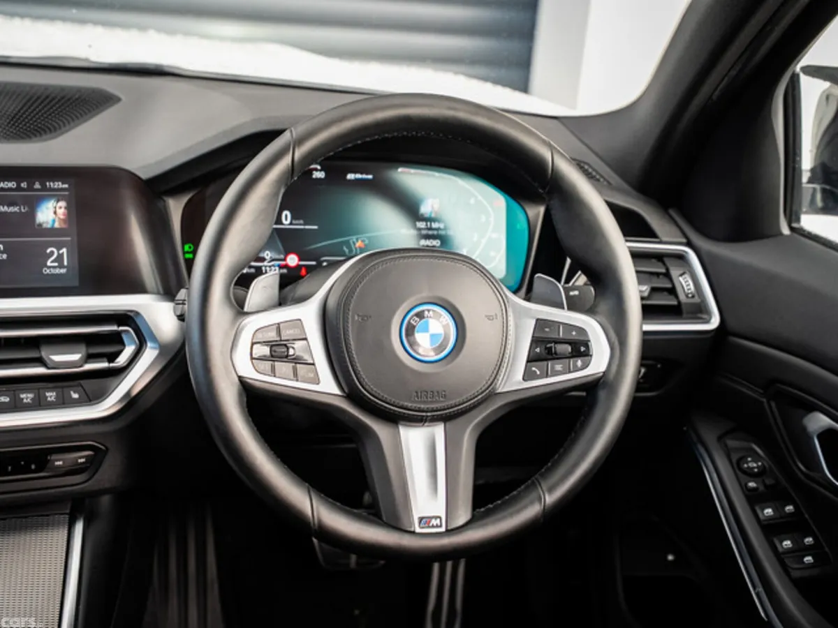 BMW 3-Series Saloon, Petrol Hybrid, 2022, White