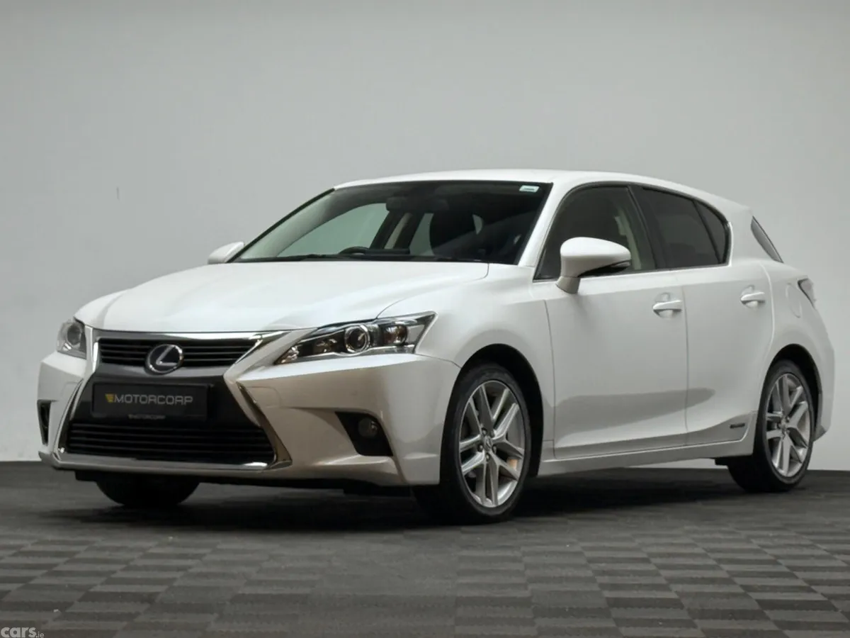 Lexus CT Hatchback, Petrol Hybrid, 2017, White