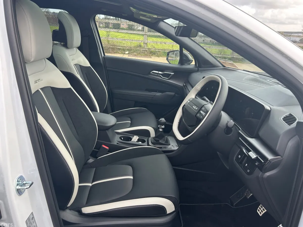 Kia Sportage SUV, Diesel, 2026, White