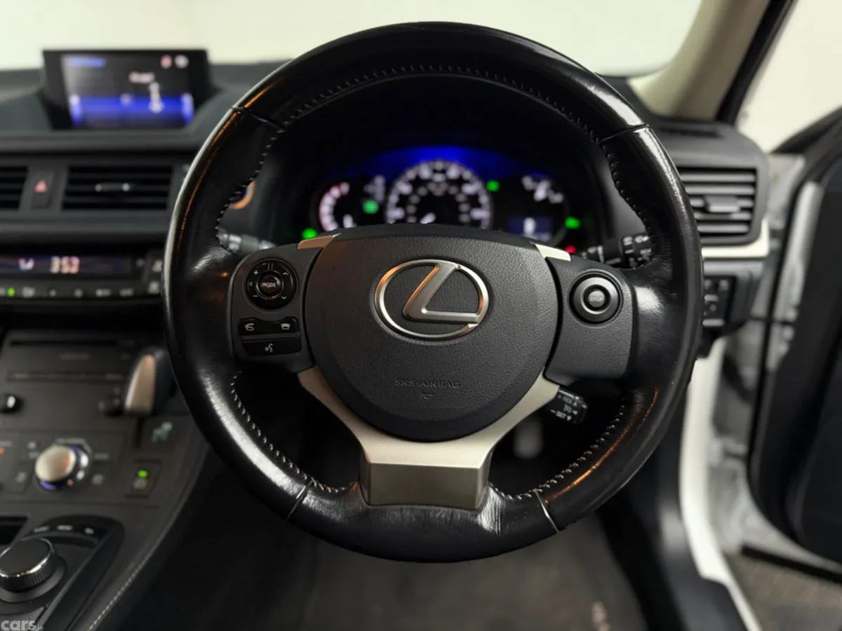 Lexus CT Hatchback, Petrol Hybrid, 2017, White