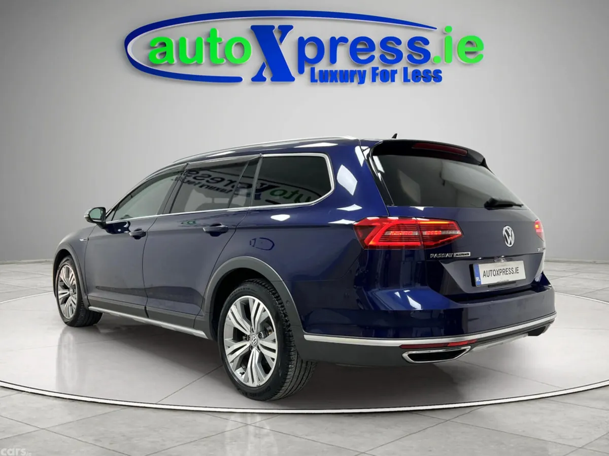 Volkswagen Passat Estate, Diesel, 2020, Blue