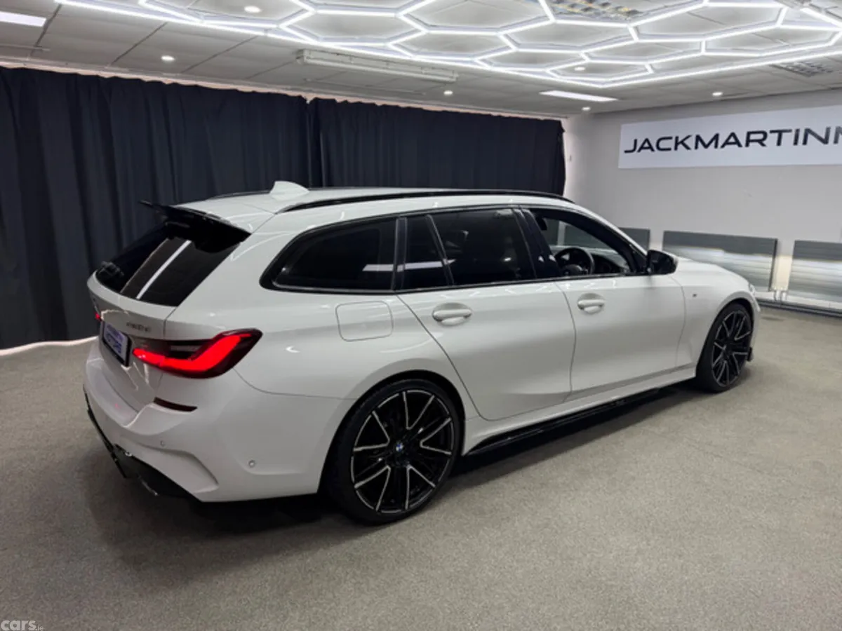 BMW 3-Series Estate, Diesel, 2020, White