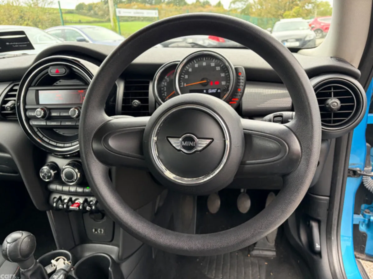 Mini Cooper Hatchback, Diesel, 2015, Blue