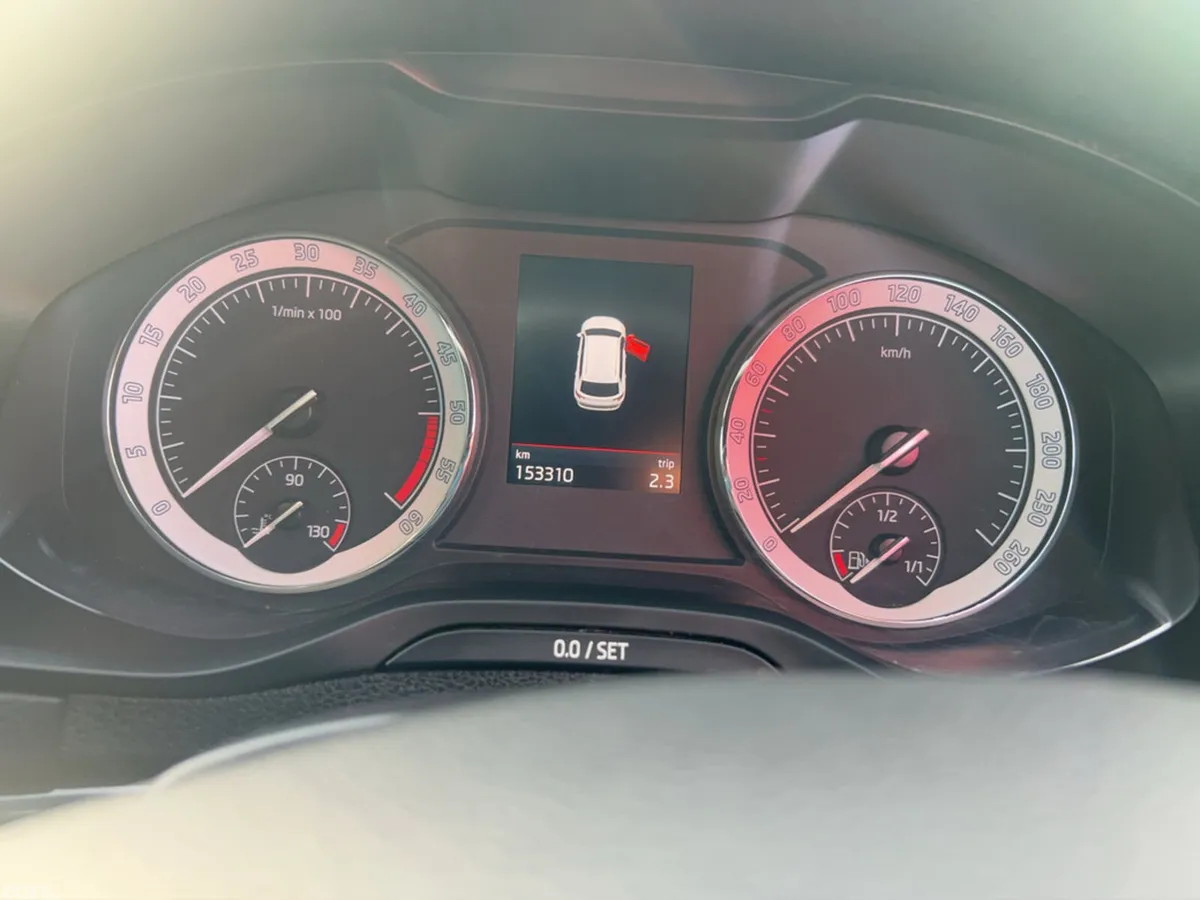Skoda Karoq Estate, Diesel, 2020, Grey