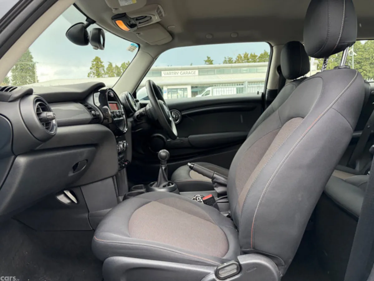 Mini Cooper Hatchback, Diesel, 2015, Blue