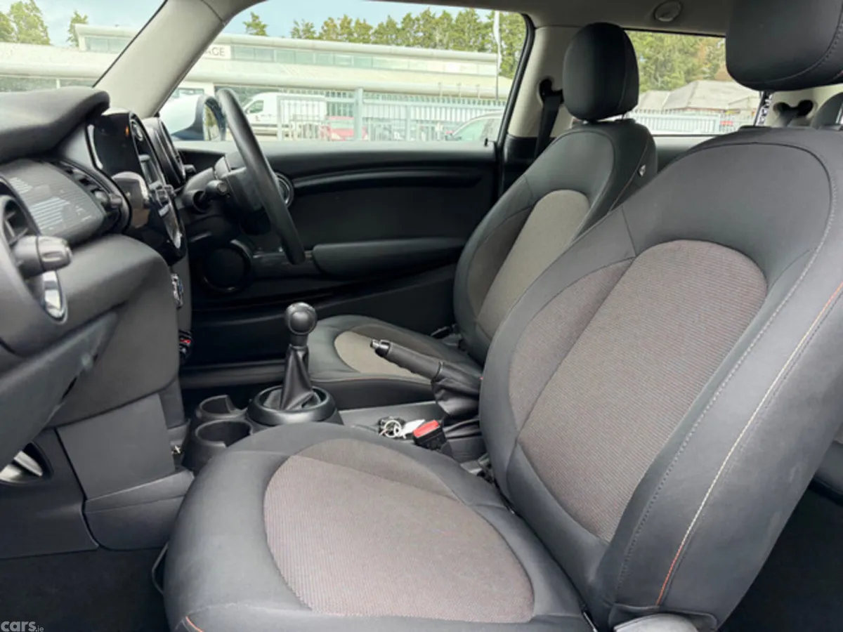 Mini Cooper Hatchback, Diesel, 2015, Blue