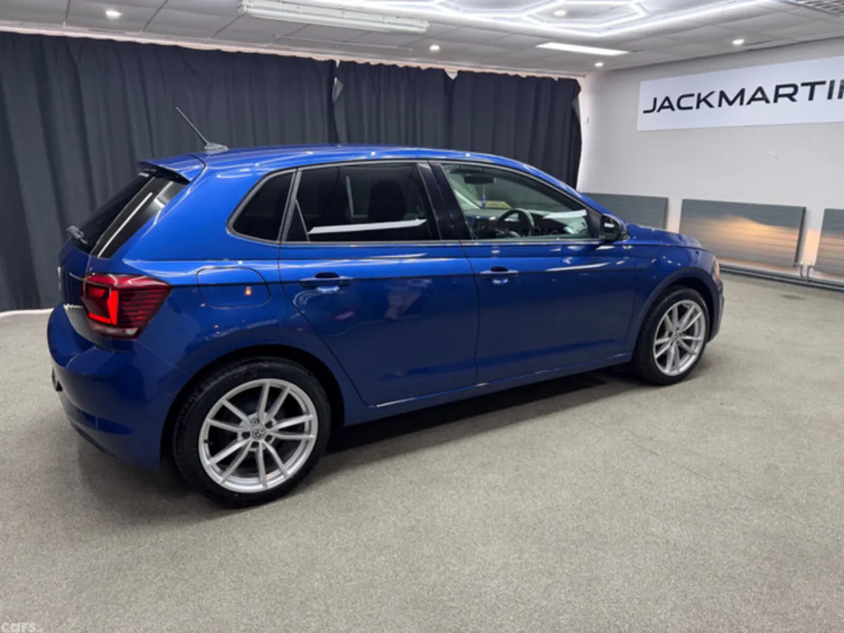 Volkswagen Polo Hatchback, Petrol, 2018, Blue