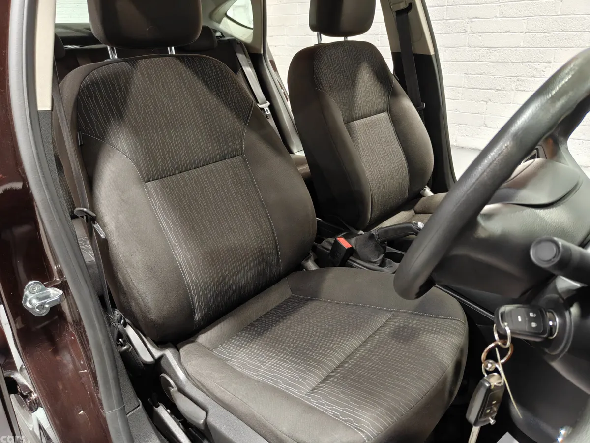 Opel Astra Saloon, Petrol, 2014, Brown