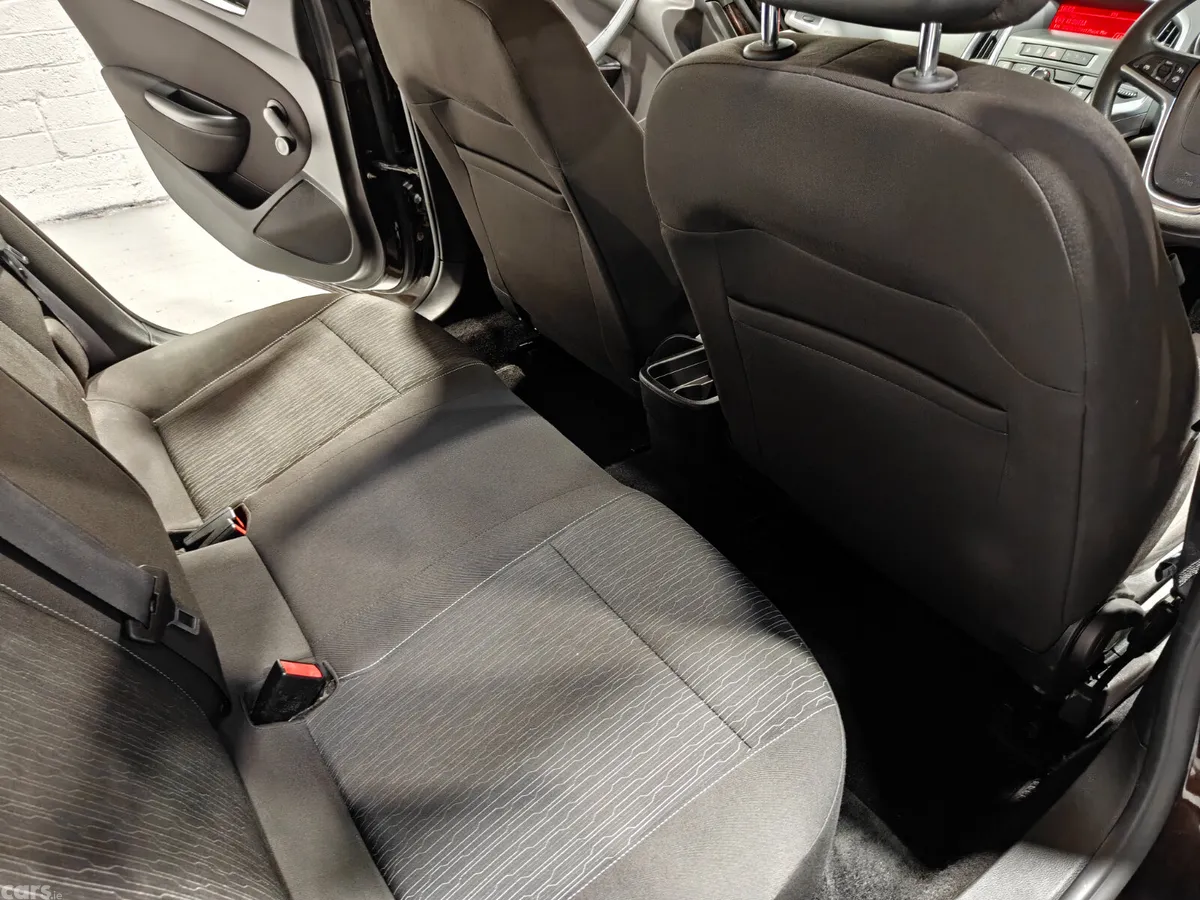 Opel Astra Saloon, Petrol, 2014, Brown