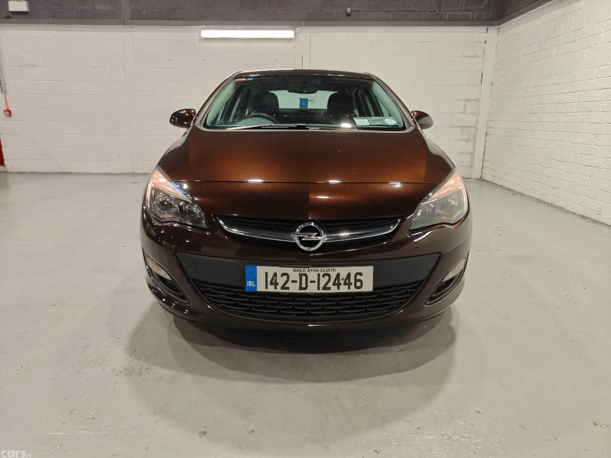 Opel Astra Saloon, Petrol, 2014, Brown