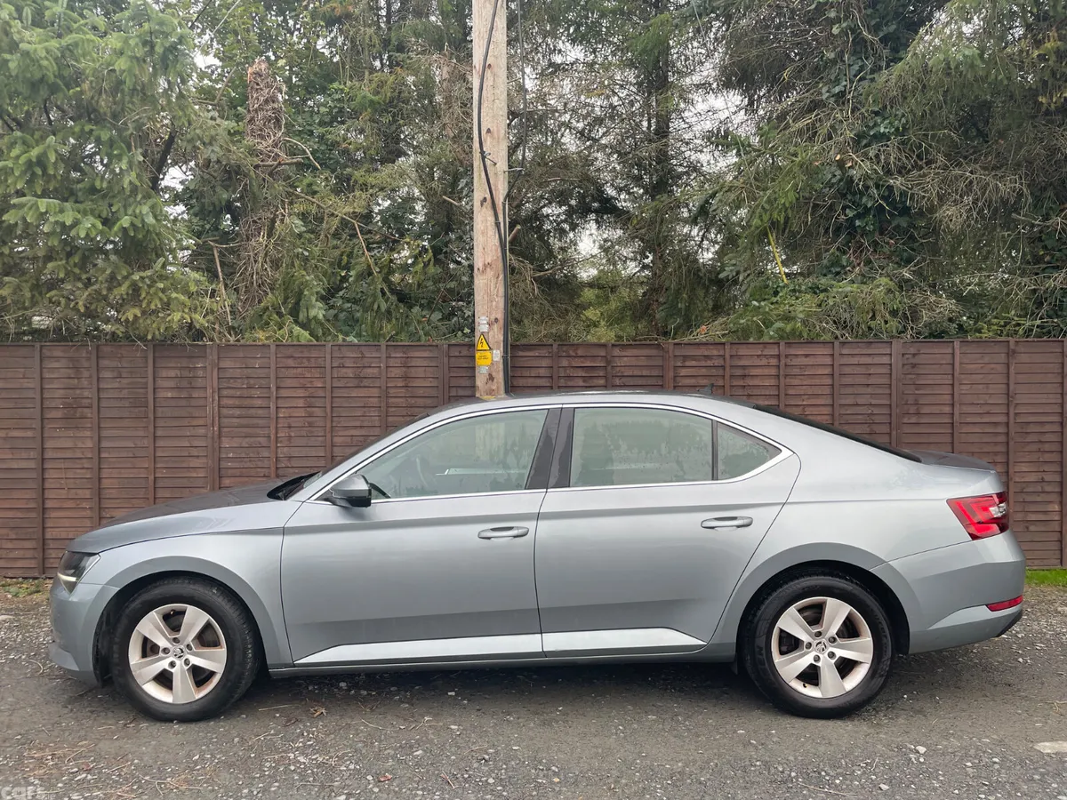 Skoda Superb Saloon, Diesel, 2016, Grey