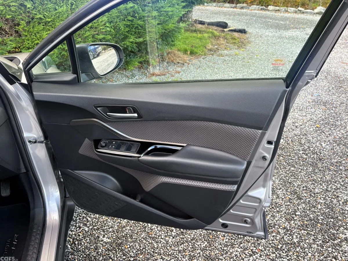 Toyota C-HR Hatchback, Petrol Hybrid, 2022, Grey