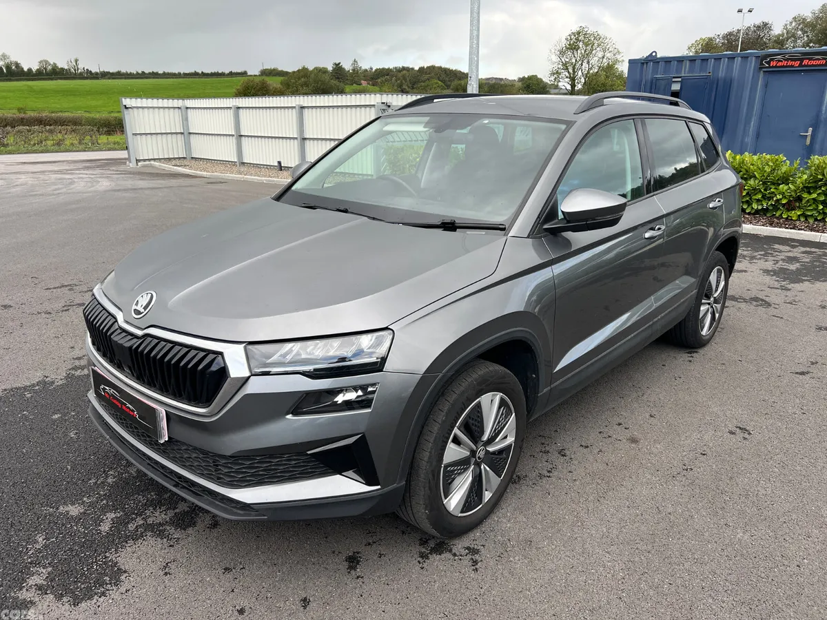 Skoda Karoq SUV, Diesel, 2023, Grey