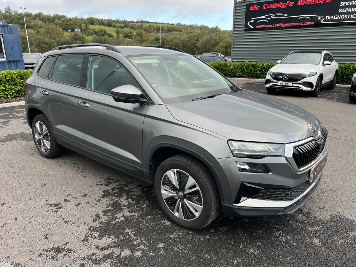 Skoda Karoq SUV, Diesel, 2023, Grey