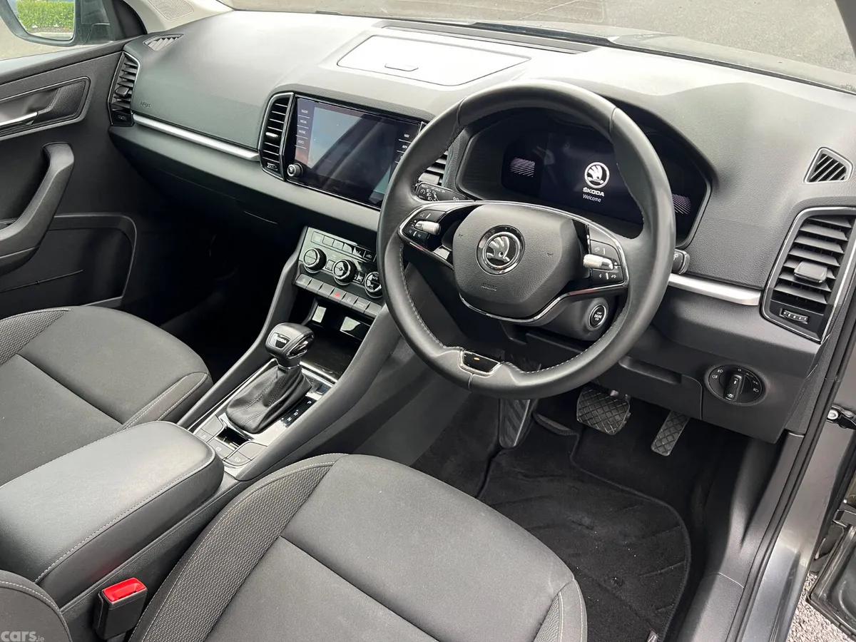 Skoda Karoq SUV, Diesel, 2023, Grey
