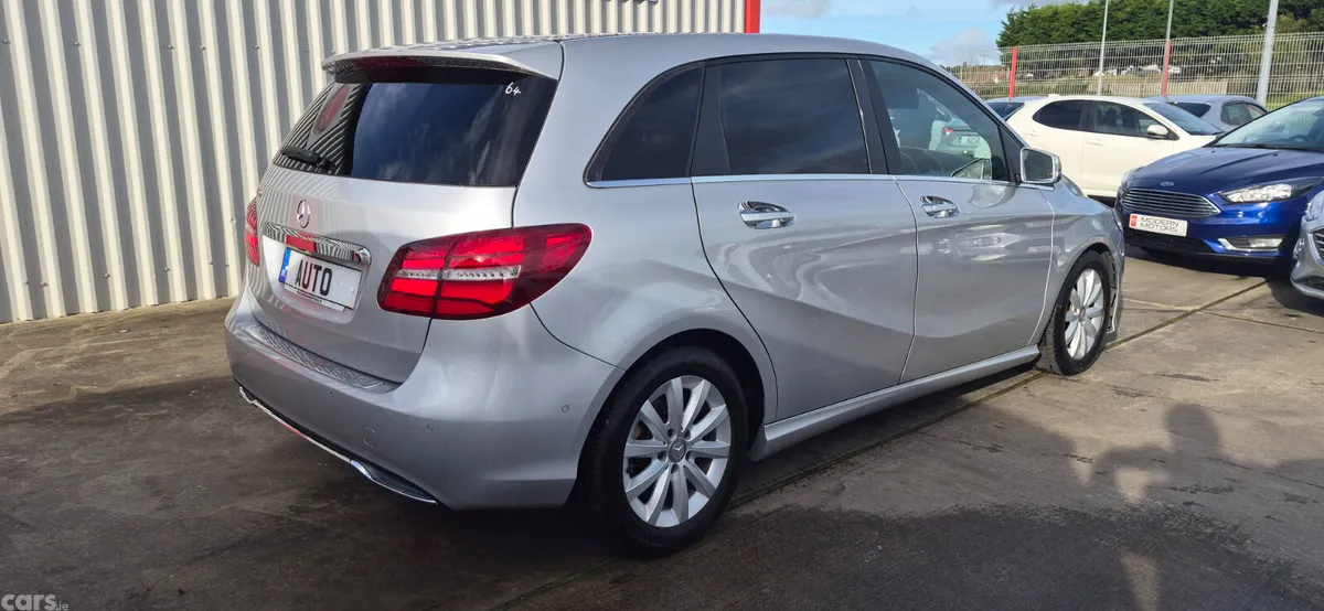 Mercedes-Benz B-Class MPV, Petrol, 2016, Silver