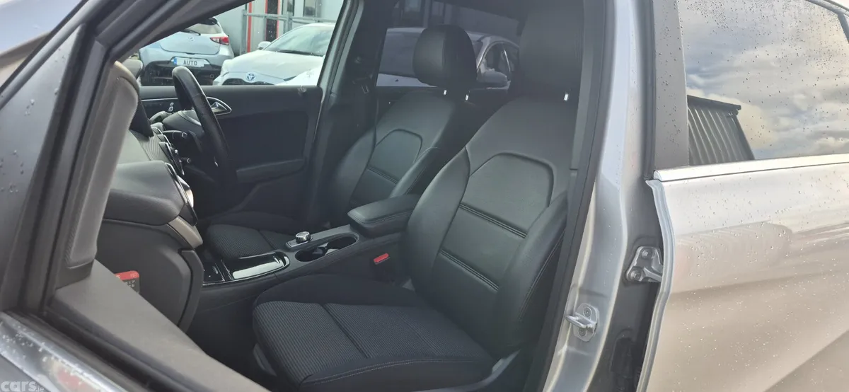 Mercedes-Benz B-Class MPV, Petrol, 2016, Silver